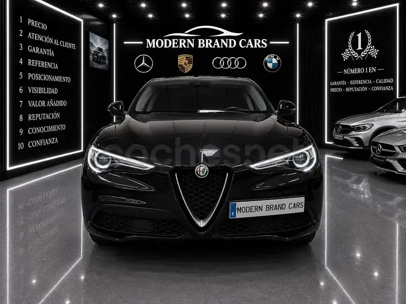 Usado Alfa Romeo Stelvio Super 160 CV (117 kW) 2020 Negro SUV