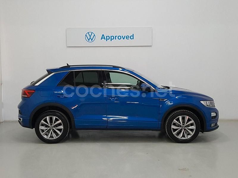 Usado VW T-Roc Advance 110 CV (80 kW) 2022 Azul SUV