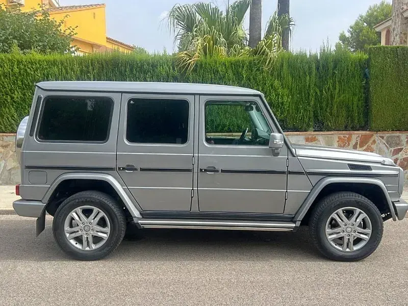 Usado Mercedes G350 211 CV (155 kW) 2011 Gris / plata SUV