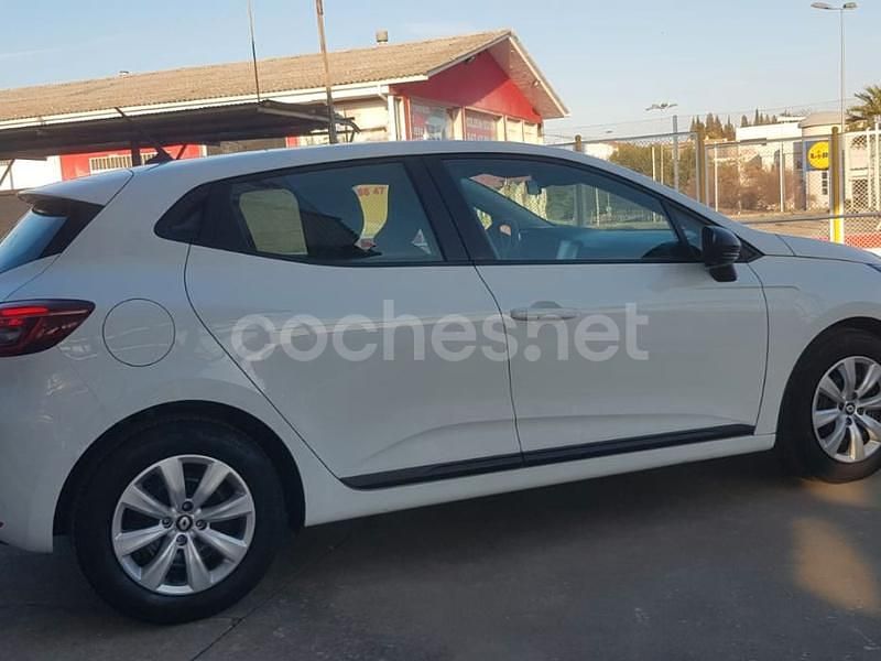 Usado Renault Clio V Business 100 CV (73 kW) 2021 Blanco Berlina