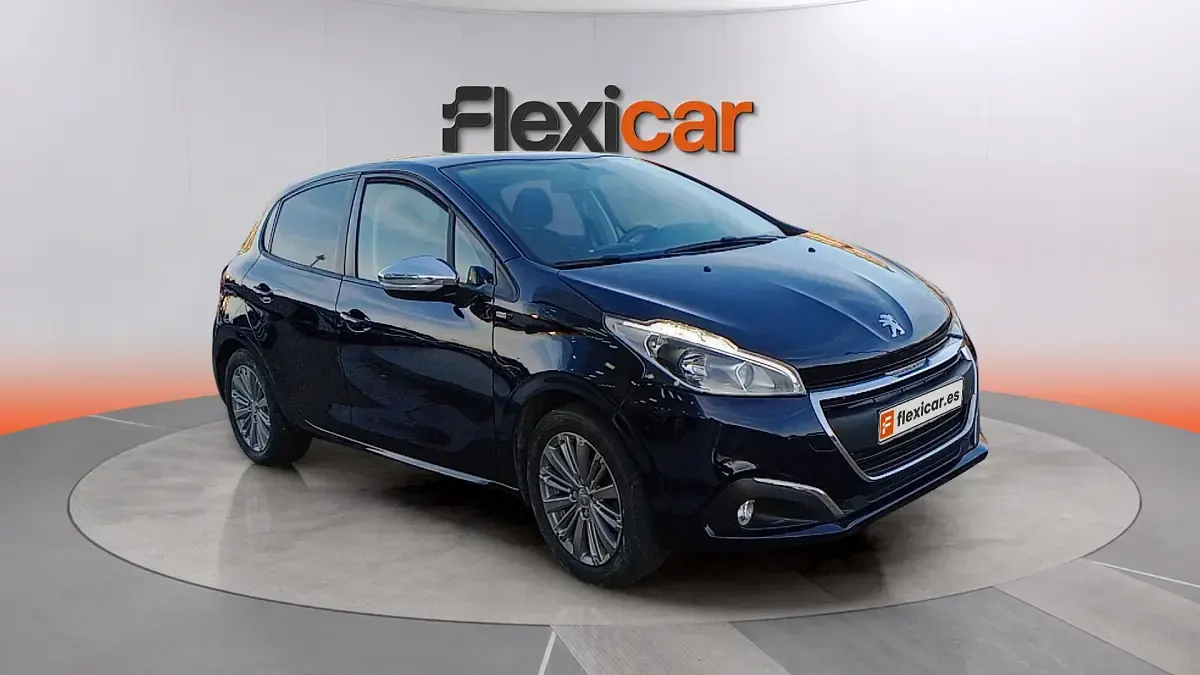 Usado Peugeot 208 Access 82 CV (60 kW) 2016 Utilitario