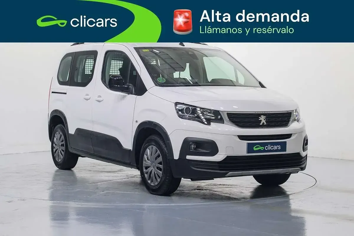 Usado Peugeot Rifter Allure 102 CV (75 kW) 2022 Blanco Monovolumen