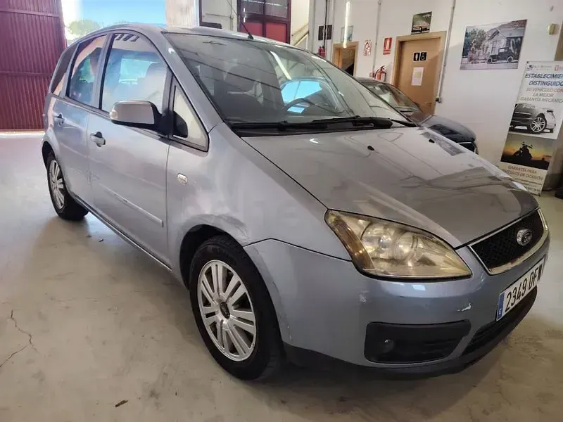 Usado Ford Focus Titanium 136 CV (100 kW) 2005 Azul Berlina
