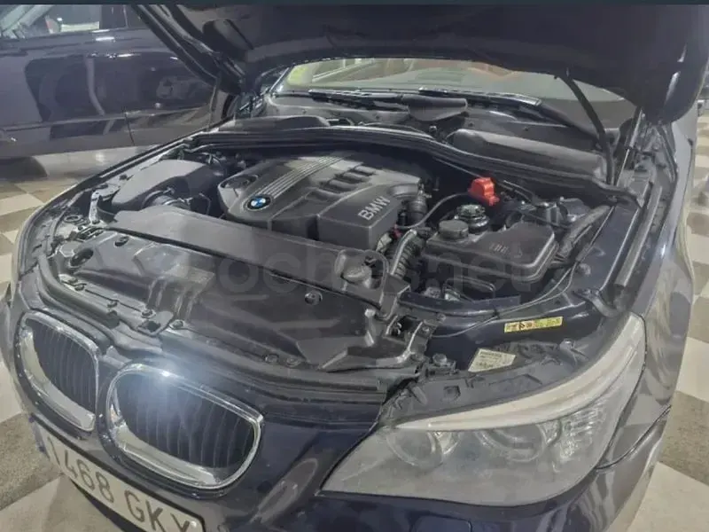 Usado BMW 520 177 CV (130 kW) 2009 Azul Berlina