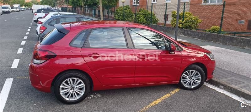 Rojo Usado 2016 Citroën C4 Live Berlina | 8500 € (Precio justo) - Imagen 1/4