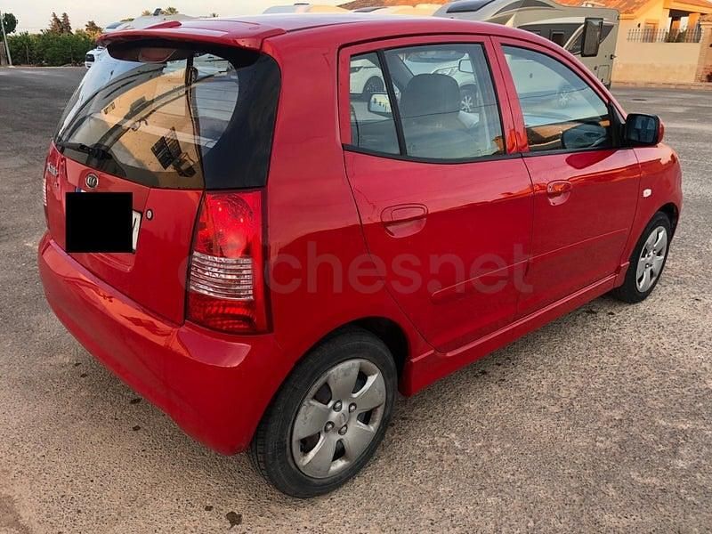 Usado Kia Picanto Active 65 CV (47 kW) 2007 Granate Utilitario