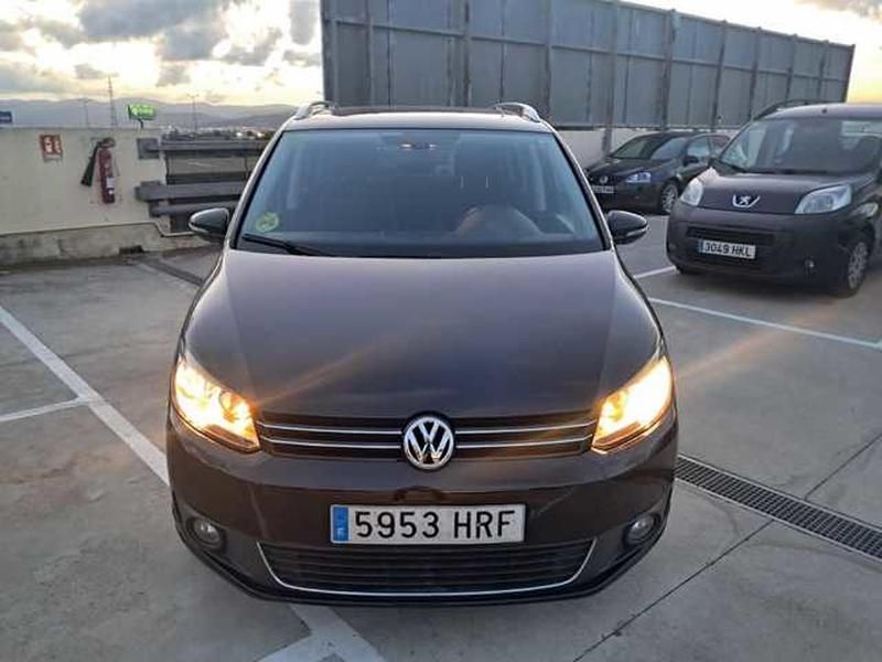 Usado VW Touran Advance 105 CV (77 kW) 2013 Negro Monovolumen