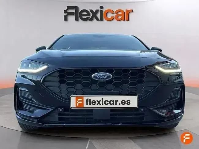 Usado Ford Focus ST-Line 125 CV (91 kW) 2023 Negro Berlina