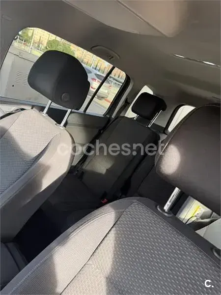 Usado VW Touran Sportline 150 CV (110 kW) 2015 Marrón Monovolumen