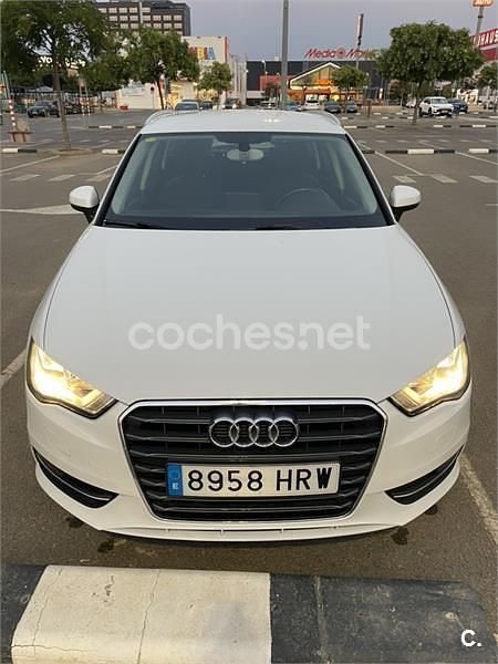 Blanco Usado 2013 Audi A3 Sportback Ambition Berlina | 10.000 € (Precio justo) - Imagen 1/4