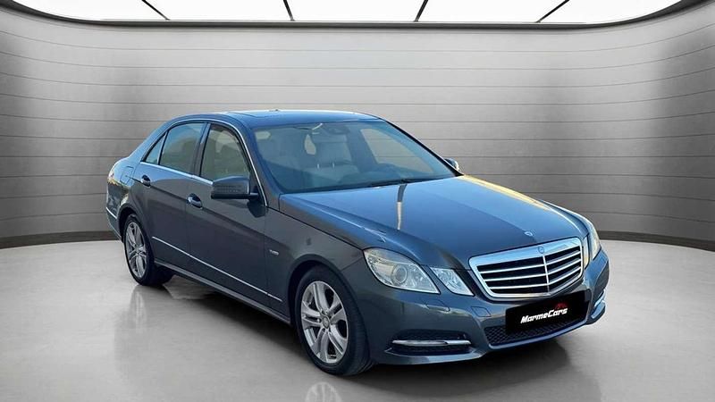 Usado Mercedes E220 Avantgarde 170 CV (125 kW) 2011 Negro Berlina