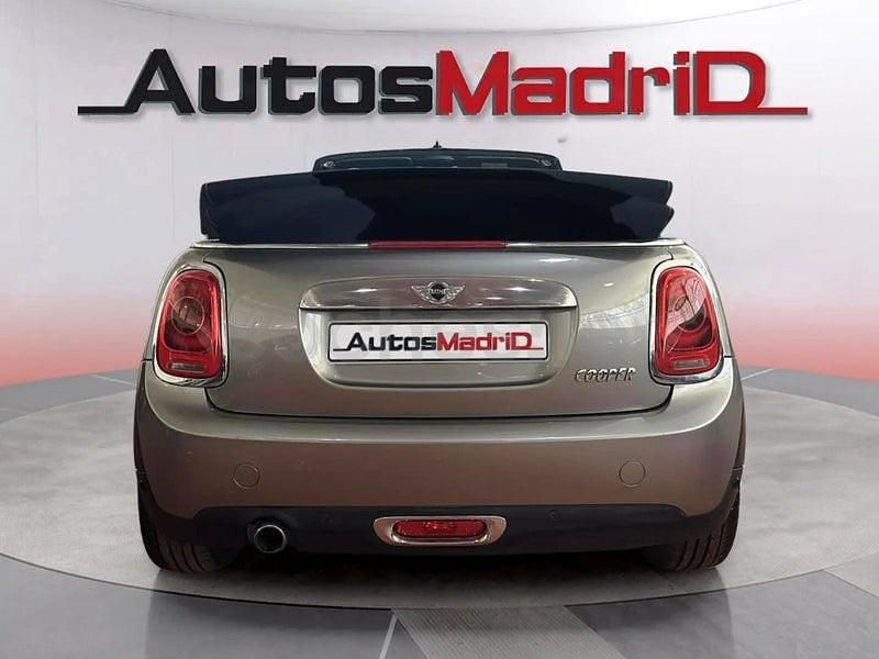 Usado Mini Cooper Cabriolet 136 CV (100 kW) 2017 Gris / plata Descapotable