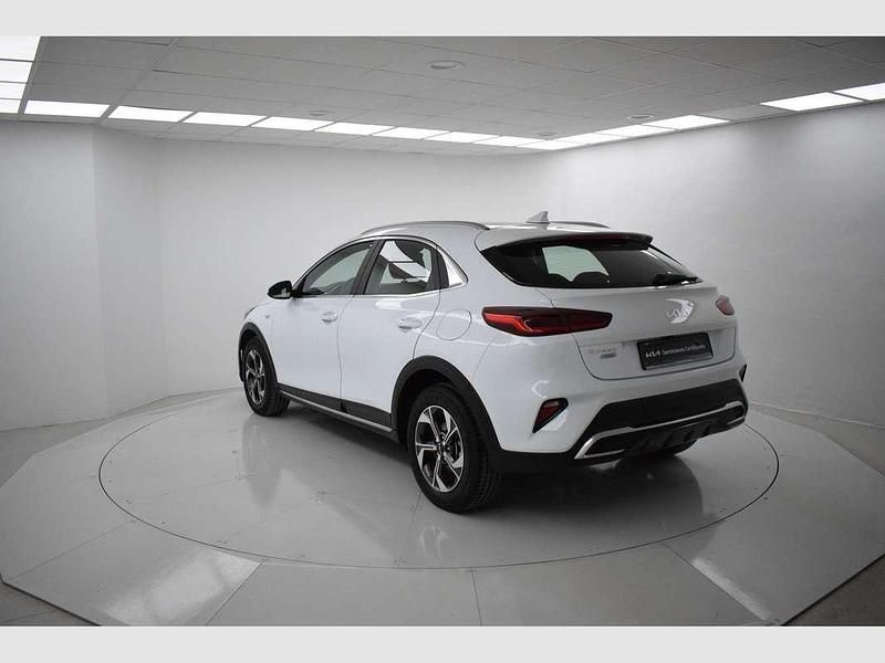 Usado Kia XCeed 140 CV (102 kW) 2025 Blanco SUV