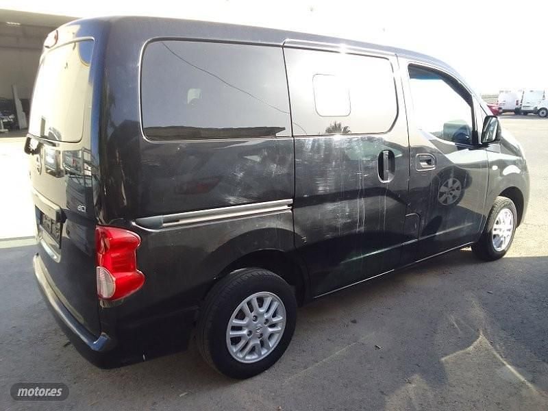 Usado Nissan Evalia 90 CV (66 kW) 2014 Negro Monovolumen