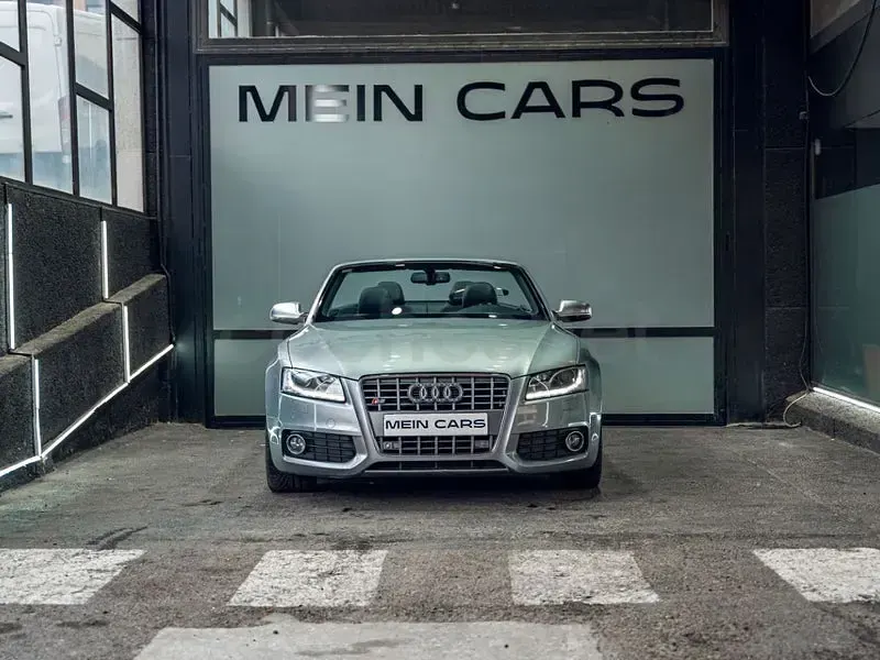 Usado Audi S5 333 CV (244 kW) 2010 Gris / plata Coupe