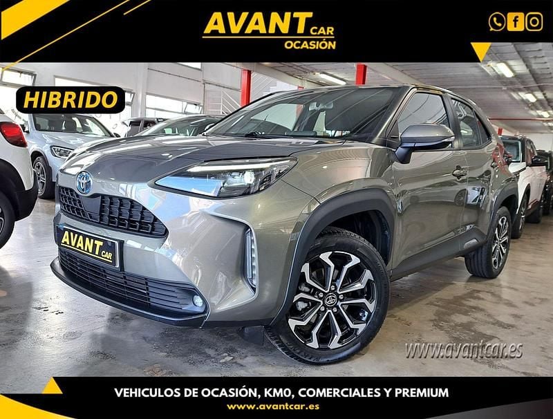 Usado Toyota Yaris Hybrid Active 116 CV (85 kW) 2024 Gris