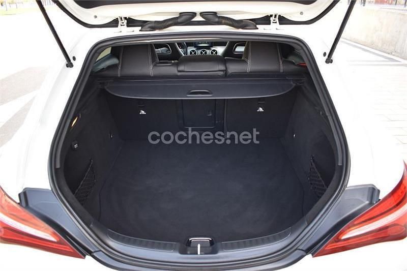 Blanco Usado 2019 Mercedes CLA200 Shooting Brake Familiar | 20.000 € (Buen precio) - Imagen 1/4