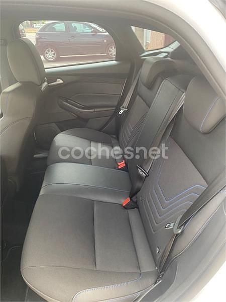 Usado Ford Focus RS 350 CV (257 kW) 2017 Blanco Berlina