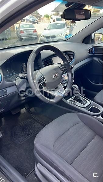 Usado Hyundai Ioniq 141 CV (103 kW) 2017 Blanco Utilitario