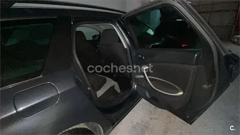 Usado Citroën C5 Business Class 140 CV (102 kW) 2010 Negro Familiar