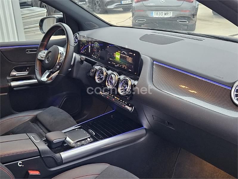 Usado Mercedes B200 150 CV (110 kW) 2023 Negro Monovolumen