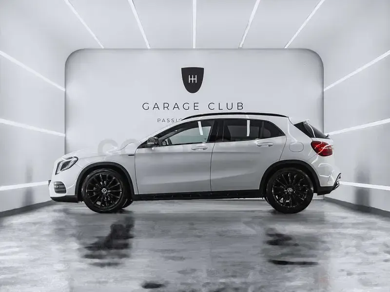 Usado Mercedes GLA180 Urban 122 CV (89 kW) 2020 Blanco SUV