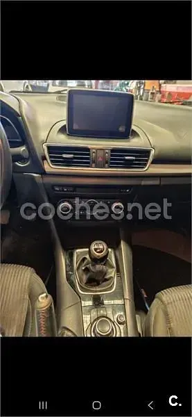 Usado Mazda 3 Luxury 150 CV (110 kW) 2015 Blanco Berlina