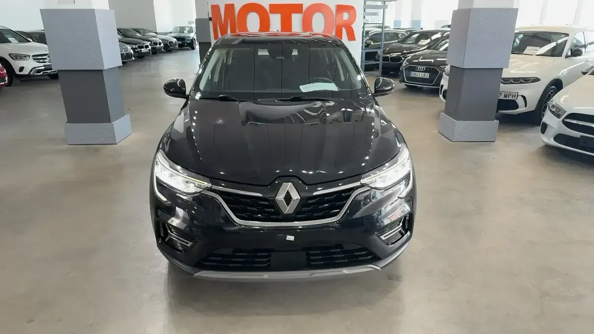 Usado Renault Arkana Equilibre 145 CV (106 kW) 2023 Negro SUV