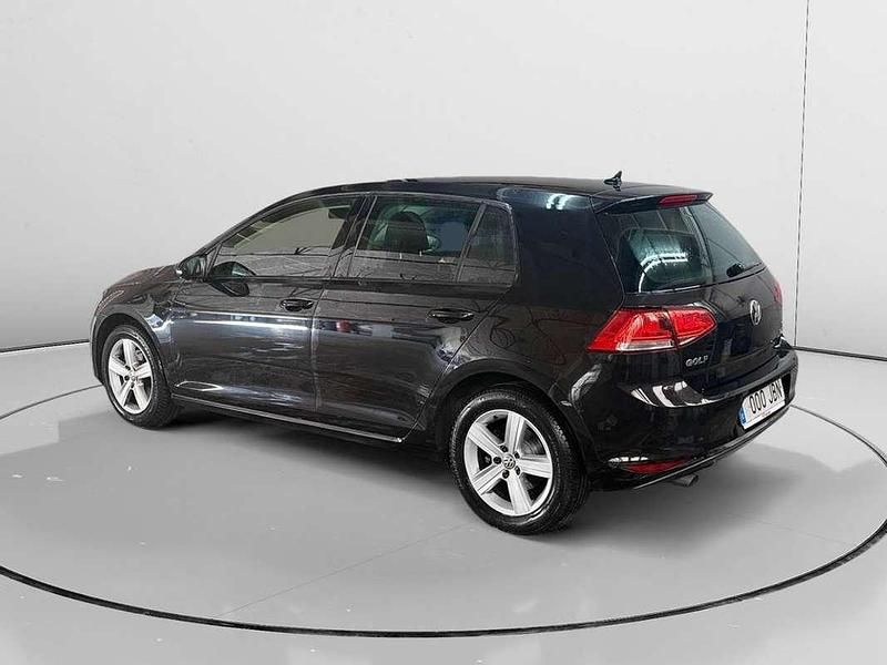 Usado VW Golf VII Advance 122 CV (89 kW) 2014 Negro Utilitario