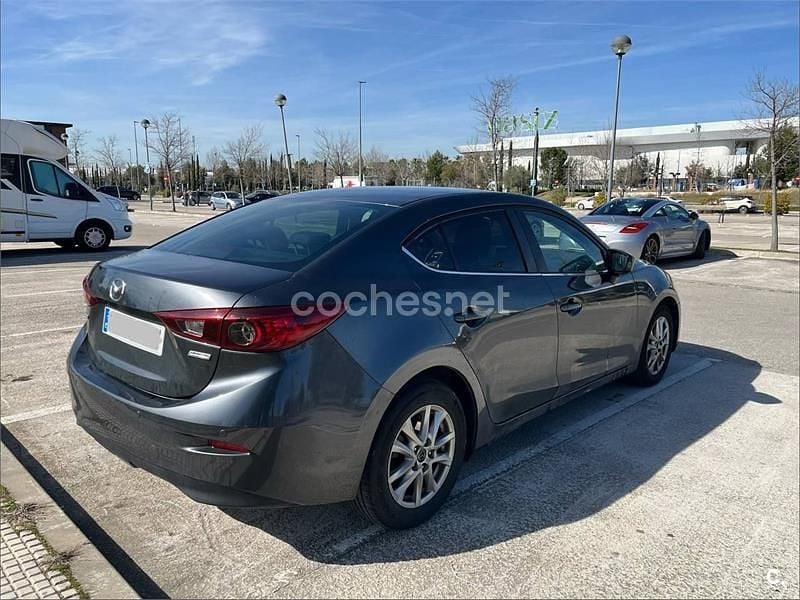 Usado Mazda 3 Style 120 CV (88 kW) 2016 Gris / plata Berlina