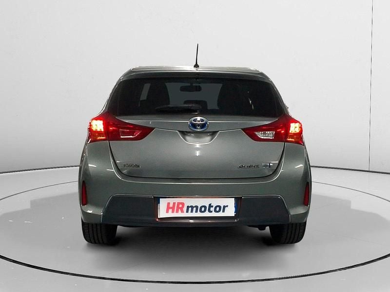 Usado Toyota Auris Hybrid 136 CV (100 kW) 2015