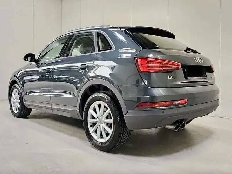 Usado Audi Q3 150 CV (110 kW) 2017 Azul SUV
