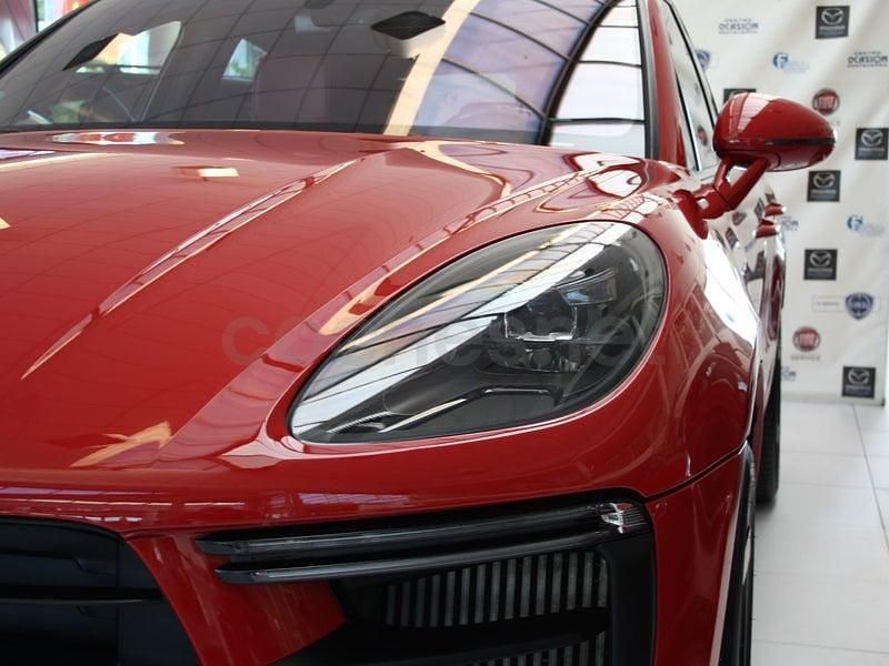Usado Porsche Macan Turbo 440 CV (323 kW) 2021 Rojo SUV