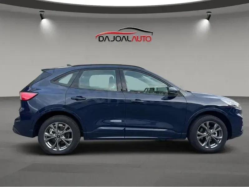 Usado Ford Kuga ST-Line X 226 CV (166 kW) 2023 Azul SUV