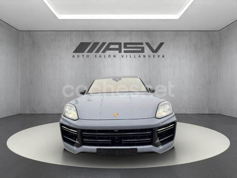 Usado Porsche Cayenne Turbo E-Hybrid 740 CV (544 kW) 2024 Gris / plata SUV