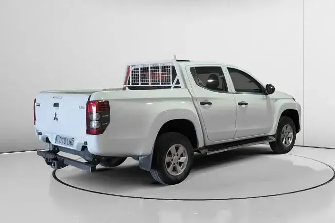 Usado Mitsubishi L200 150 CV (110 kW) 2021 Pickup/Camioneta