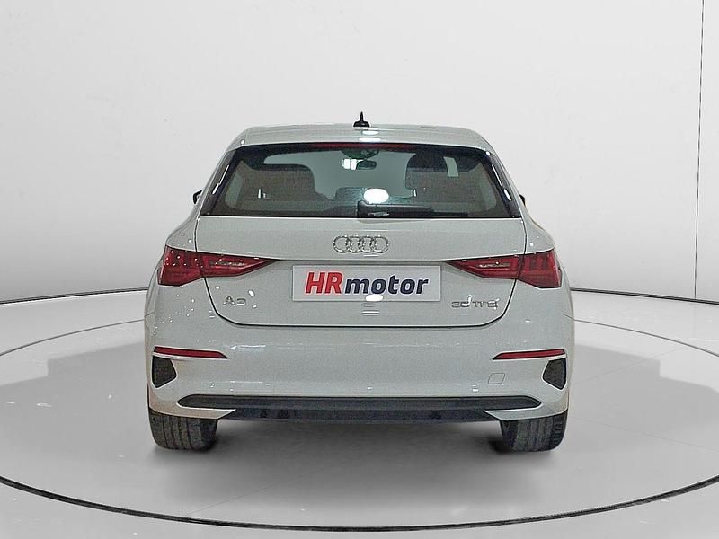 Usado Audi A3 Advanced Plus 150 CV (110 kW) 2023 Blanco Berlina