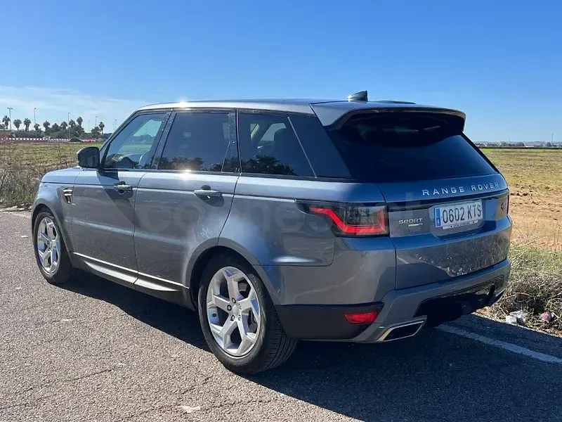 Usado Land Rover Range Rover Sport HSE 258 CV (189 kW) 2019 Gris / plata SUV