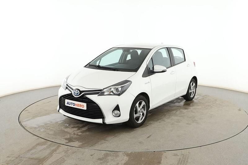 Blanco Usado 2016 Toyota Yaris Hybrid Active Berlina | 13.299 € (Precio justo) - Imagen 1/3