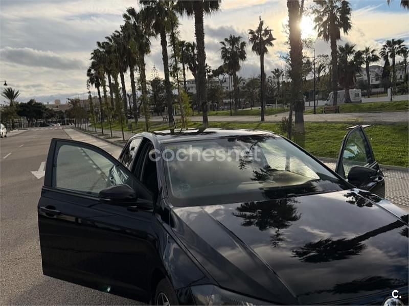 Usado VW Polo Edition 75 CV (55 kW) 2018 Negro Utilitario
