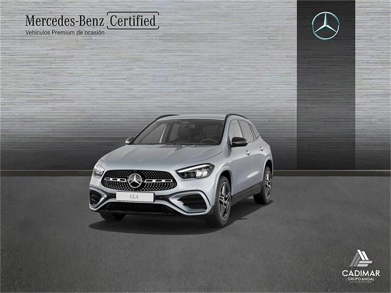 Nuevo Mercedes GLA200 AMG line 150 CV (110 kW) 2025 Plata hightech SUV