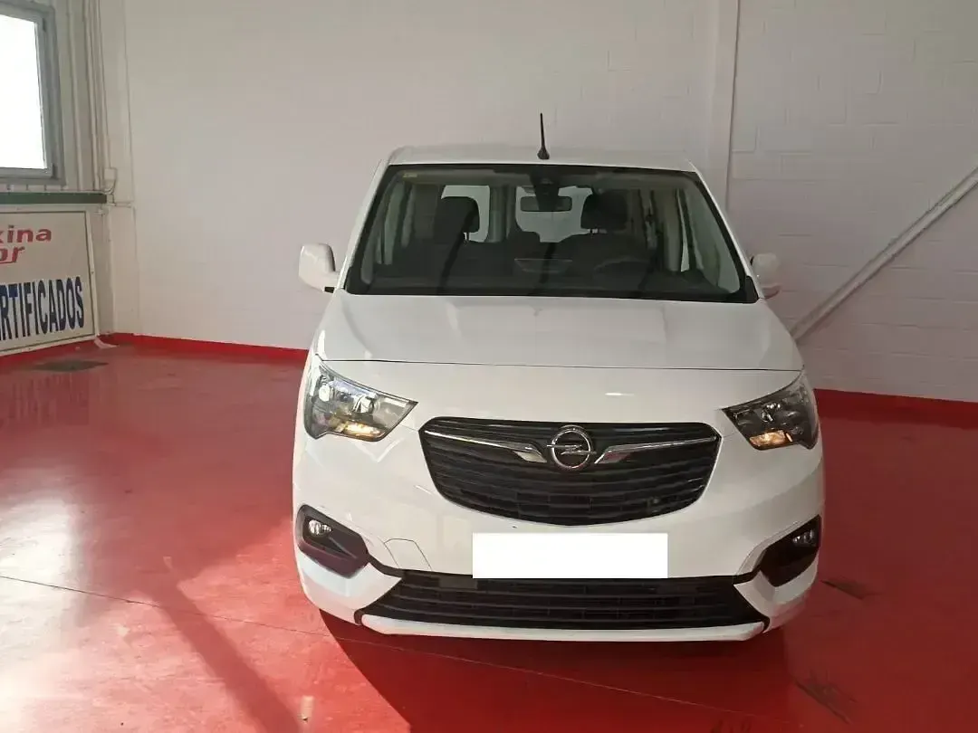 Usado Opel Combo Life Business Edition 100 CV (73 kW) 2022 Blanco