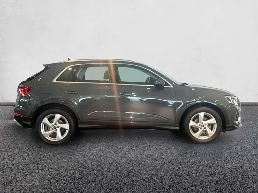Usado Audi Q3 Advanced 150 CV (110 kW) 2024 Gris SUV