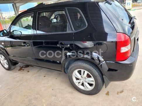 Usado Hyundai Tucson Comfort 142 CV (104 kW) 2009 Negro SUV