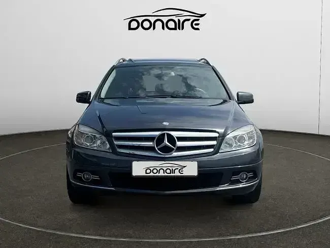 Usado Mercedes C180 156 CV (114 kW) 2009 Gris Familiar