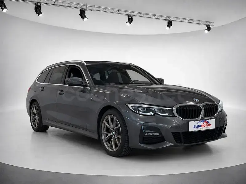 Usado BMW 320 Comfort Edition 190 CV (139 kW) 2020 Gris / plata Familiar