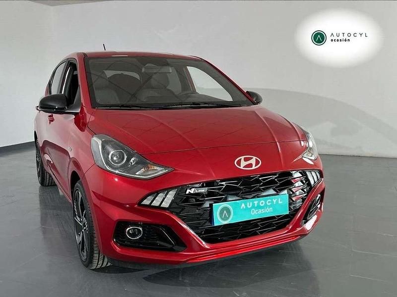 Usado Hyundai i10 N Line 87 CV (63 kW) 2025 Rojo Utilitario
