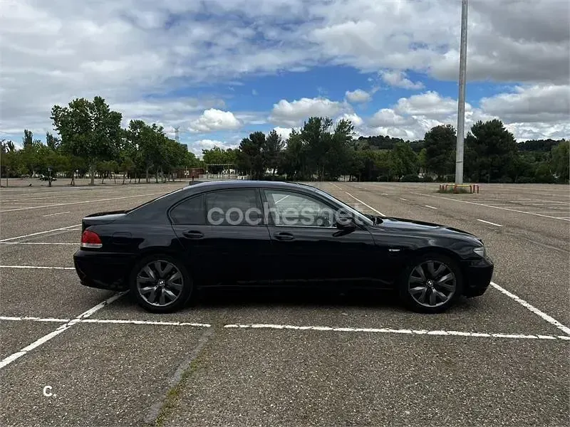 Usado BMW 730 Sport Line 218 CV (160 kW) 2004 Negro Berlina