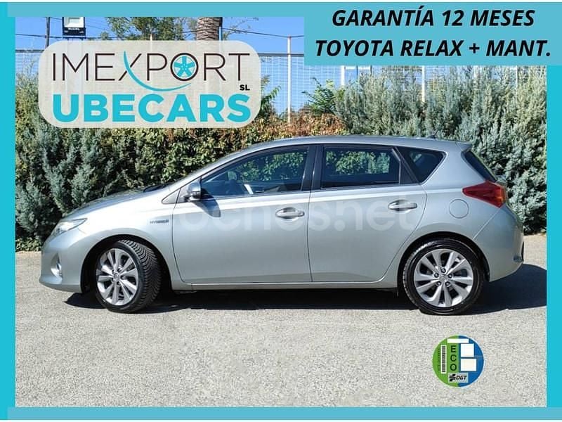 Gris / plata Usado 2013 Toyota Auris Hybrid Advance Berlina | 12.500 € (Precio justo) - Imagen 1/4