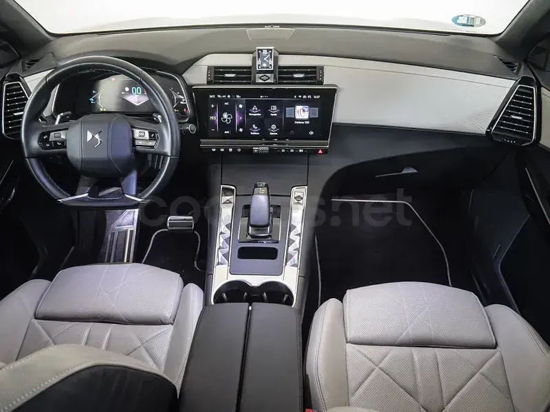 Usado DS Automobiles DS7 Crossback 300 CV (220 kW) 2024 Blanco SUV
